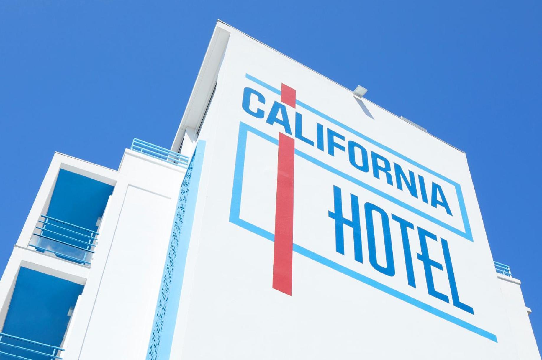 Hotel California Le Lavandou Exterior foto